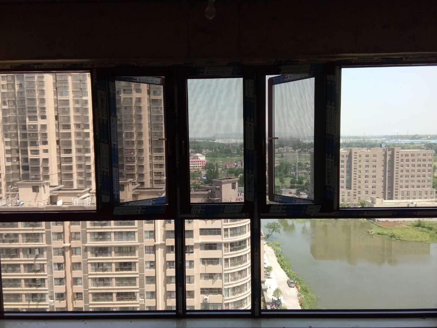 湖南护峰金点门窗幕墙有限公司,断桥平开窗,别墅大门,室内套装门