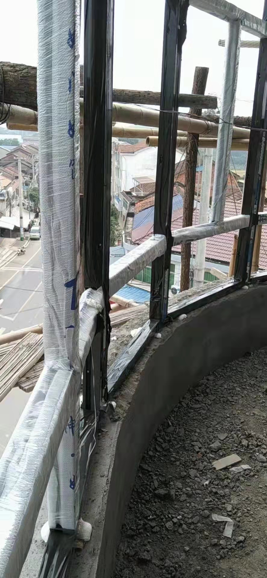 湖南护峰金点门窗幕墙有限公司,断桥平开窗,别墅大门,室内套装门