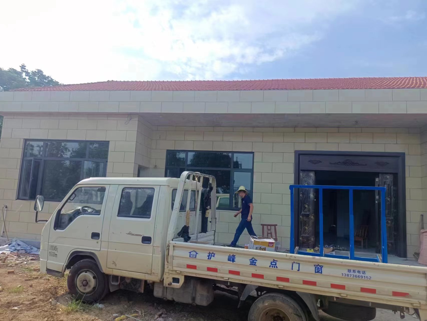 湖南护峰金点门窗幕墙有限公司,断桥平开窗,别墅大门,室内套装门