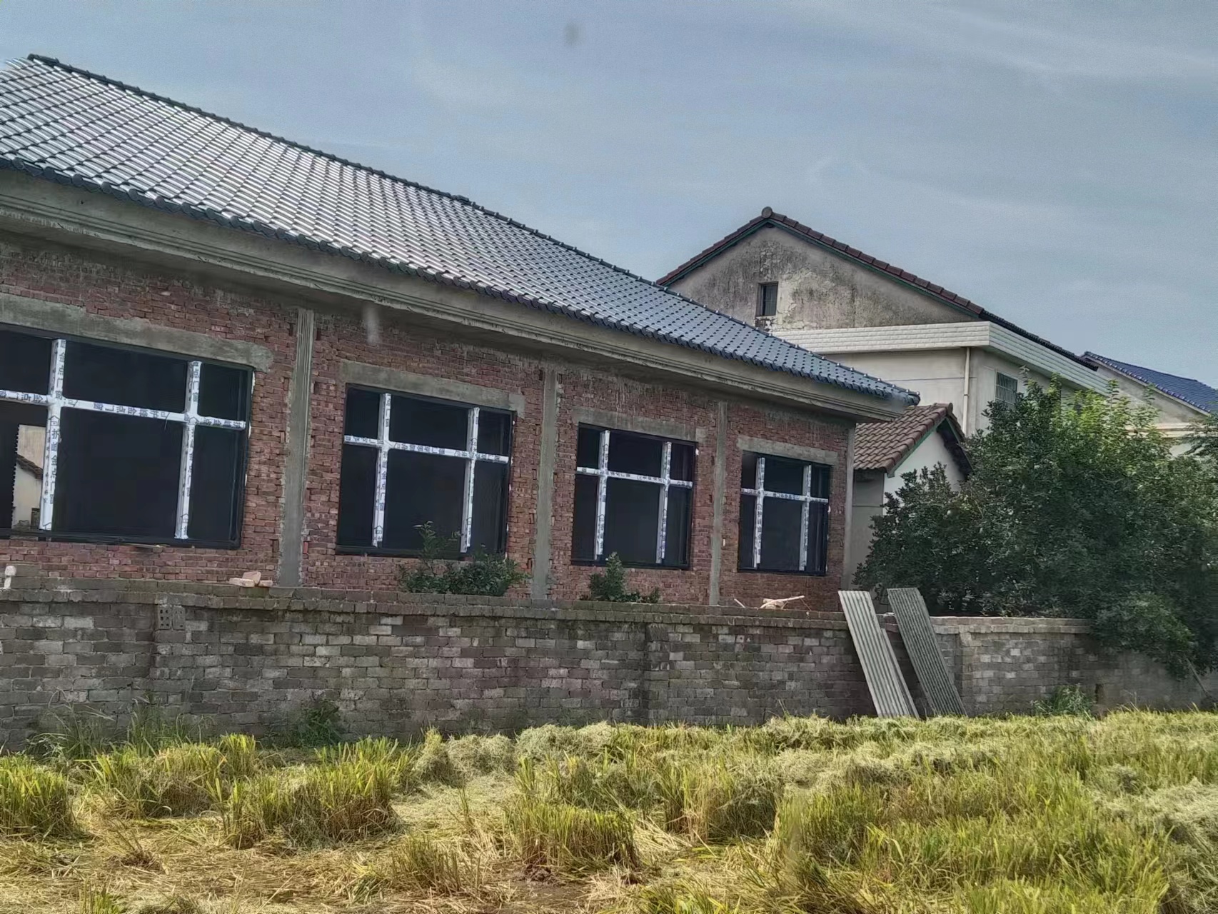 湖南护峰金点门窗幕墙有限公司,断桥平开窗,别墅大门,室内套装门